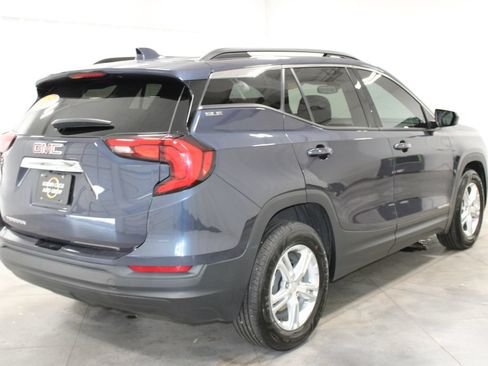 Used 2018 GMC Terrain SLE w/ Driver Convenience Package FWD image 9