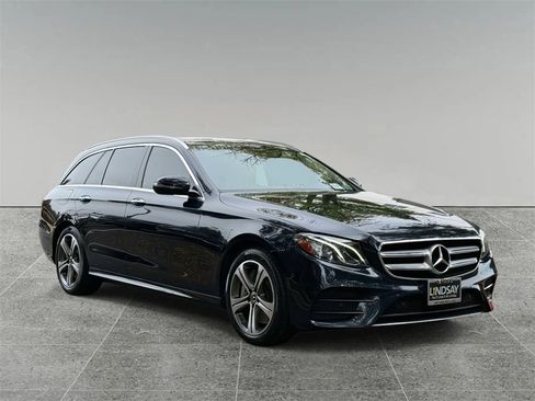 Used 2018 Mercedes-Benz E 400 4MATIC Wagon image 9