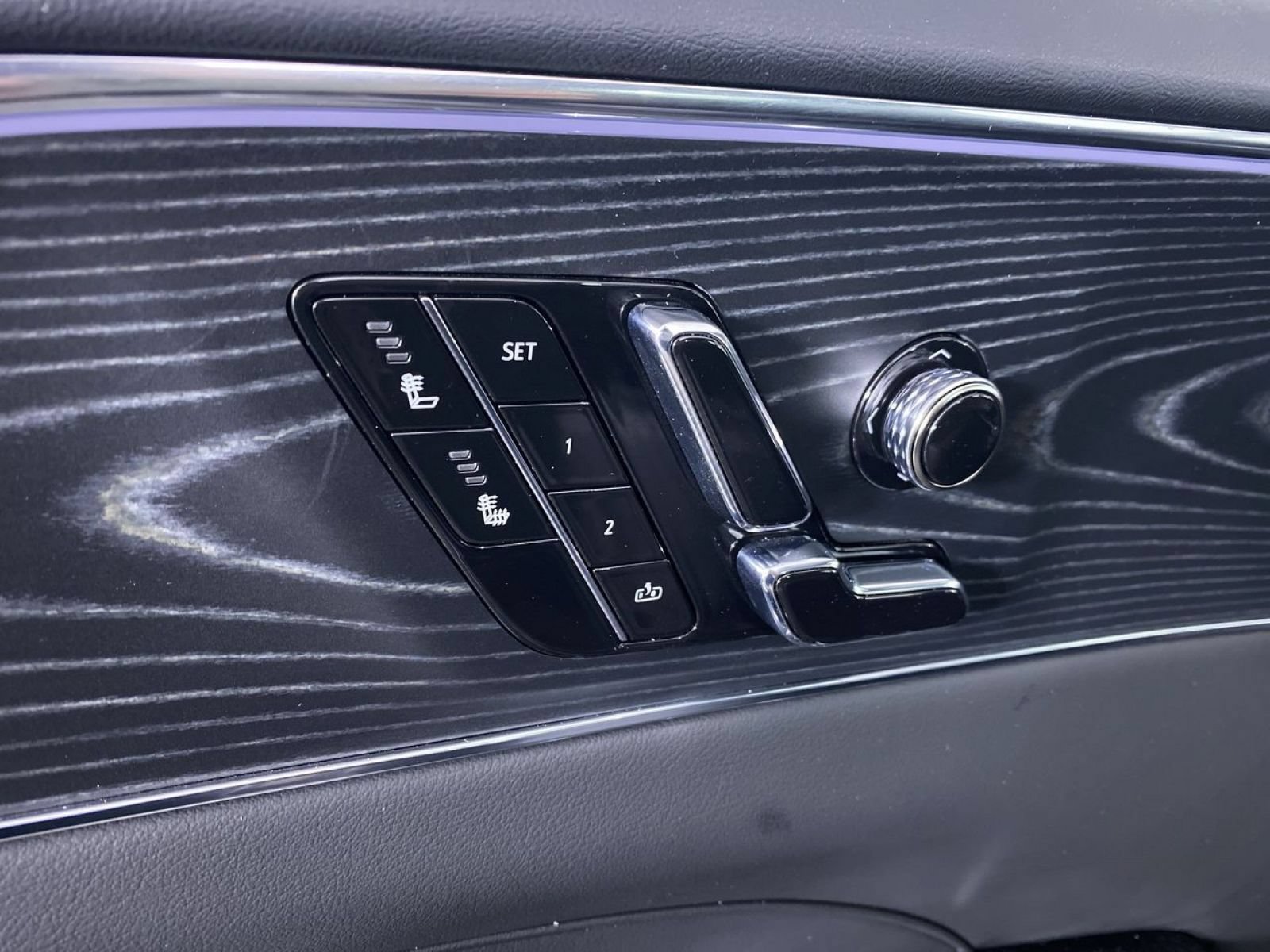 Certified 2024 Cadillac Lyriq Sport AWD/4WD image 9