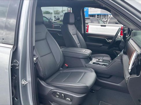 Used 2025 GMC Sierra 2500 Denali w/ Denali Reserve Package image 7