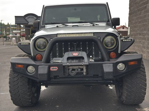 Used 2008 Jeep Wrangler Unlimited Rubicon w/ Dual Top Group AWD/4WD image 2