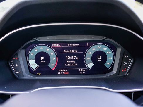 Used 2025 Audi Q3 2.0T Premium w/ Convenience Package image 25