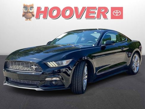 Used 2017 Ford Mustang Premium w/ Equipment Group 201A RWD image 8