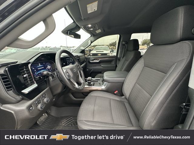 Used 2025 Chevrolet Silverado 1500 RST AWD/4WD image 27