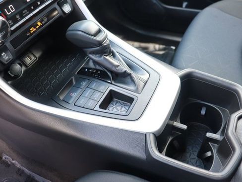 Used 2025 Toyota RAV4 XLE image 17