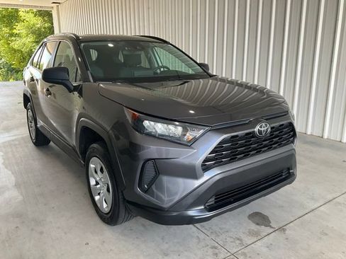 Used 2021 Toyota RAV4 LE FWD image 24