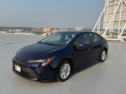 Certified 2024 Toyota Corolla LE w/ LE Convenience Package FWD image 11