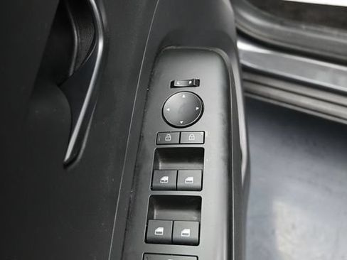 Used 2025 Hyundai Kona SEL AWD/4WD image 11