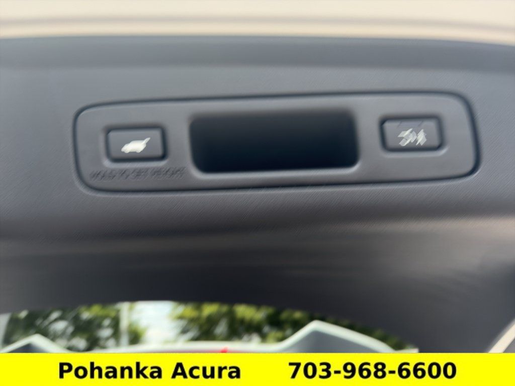 Used 2025 Acura ADX AWD image 28