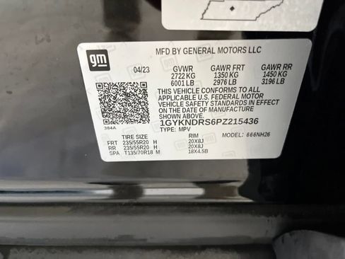 Used 2023 Cadillac XT5 Premium Luxury w/ LPO, Floor Liner Package AWD/4WD image 25