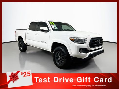 Used 2022 Toyota Tacoma SR5 w/ Technology Package RWD image 1