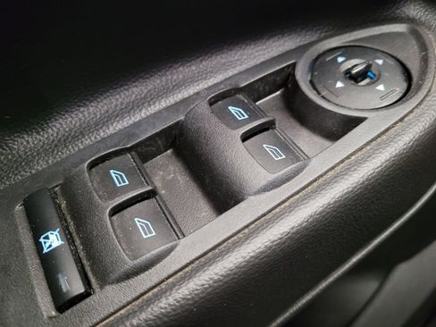 Used 2018 Ford Escape SE w/ Ford Safe & Smart Package image 27