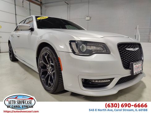 Used 2019 Chrysler 300 S w/ S Model Appearance Package RWD image 1