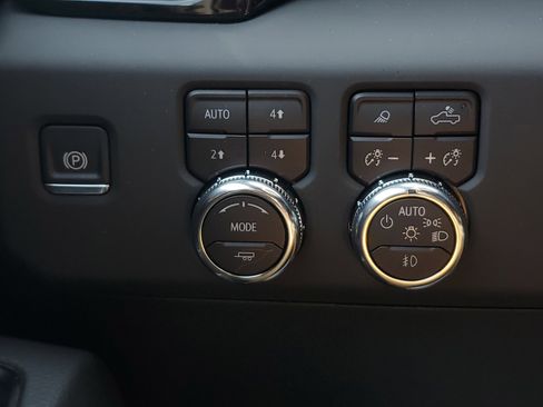 New 2025 GMC Sierra 2500 Denali image 31