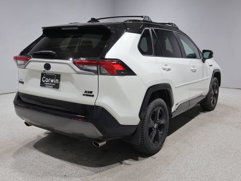 Used 2021 Toyota RAV4 XSE AWD/4WD image 2