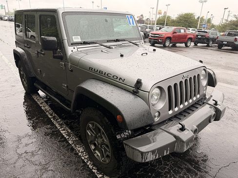Used 2017 Jeep Wrangler Unlimited Rubicon w/ Connectivity Group AWD/4WD image 1