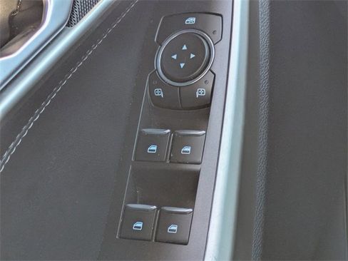 Used 2023 Ford Explorer XLT image 30