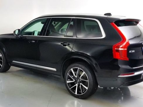Used 2023 Volvo XC90 B5 Plus w/ Protection Package Premier AWD/4WD image 5