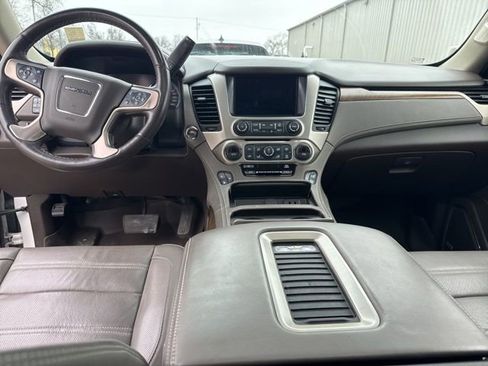 Used 2020 GMC Yukon Denali w/ Denali Ultimate Package image 8