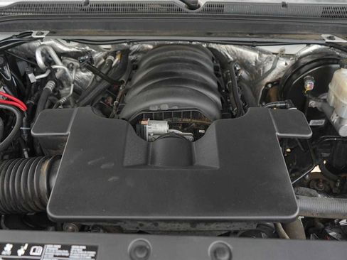 Used 2018 Chevrolet Tahoe LT w/ Max Trailering Package RWD image 9