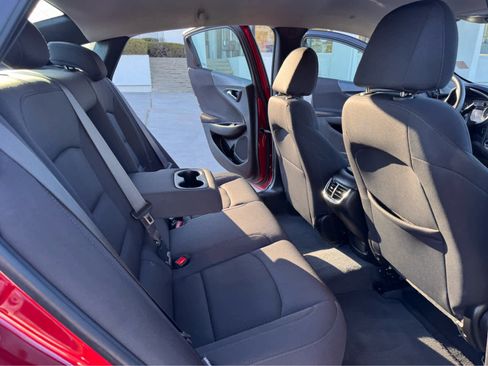 Used 2024 Chevrolet Malibu LT image 12