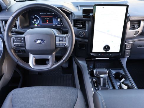 Used 2024 Ford F150 Lightning Flash image 17