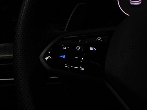 Used 2025 Volkswagen Golf R Black Edition AWD/4WD image 46