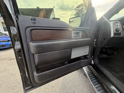 Used 2013 Ford F150 Lariat w/ Luxury Equipment Group AWD/4WD image 12