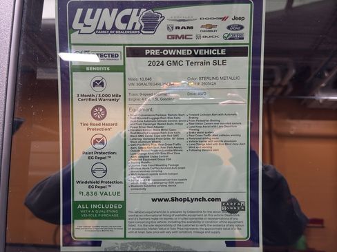 Used 2024 GMC Terrain SLE w/ Driver Convenience Package image 37