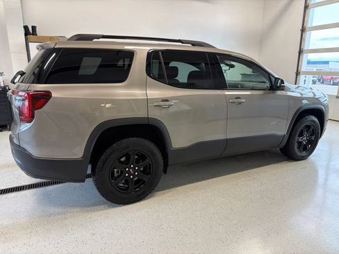 Used 2023 GMC Acadia AT4 AWD/4WD image 9