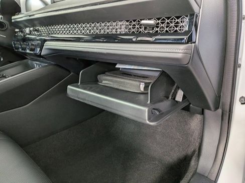 Used 2023 Honda Accord Sport image 30