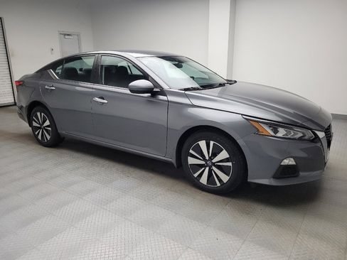 Used 2021 Nissan Altima 2.5 SV AWD/4WD image 11