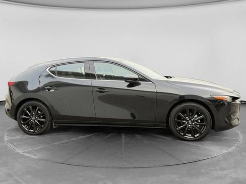 Used 2026 MAZDA MAZDA3 2.5 S Hatchback w/ Premium Pkg FWD image 2