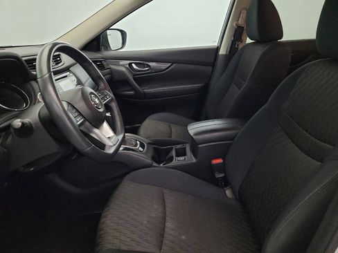 Used 2017 Nissan Rogue SV image 17