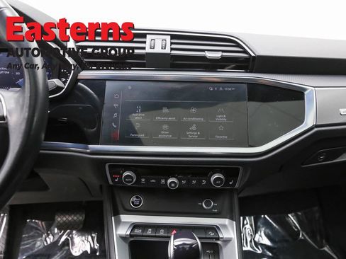 Used 2023 Audi Q3 2.0T Premium image 12
