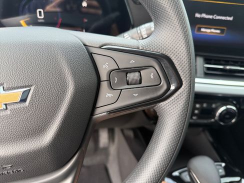 New 2026 Chevrolet Trax LT FWD image 25