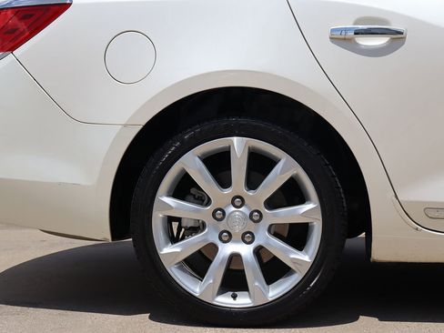 Used 2012 Buick LaCrosse Touring image 36