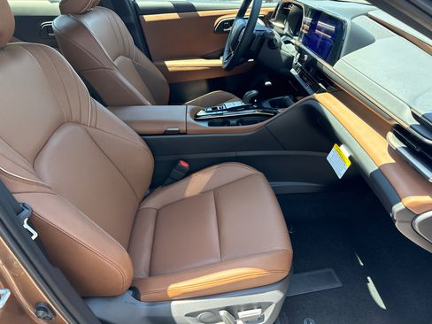 New 2026 Toyota Crown Signia AWD/4WD image 14