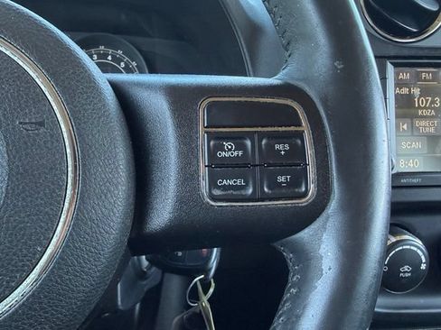 Used 2014 Jeep Patriot Latitude w/ Sun/Sound Group AWD/4WD image 24
