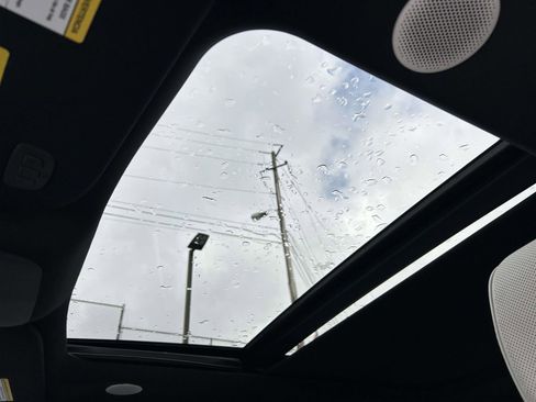 Used 2023 Ford F150 Lightning Platinum image 11