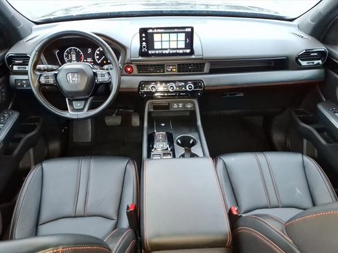 Used 2023 Honda Pilot TrailSport image 27