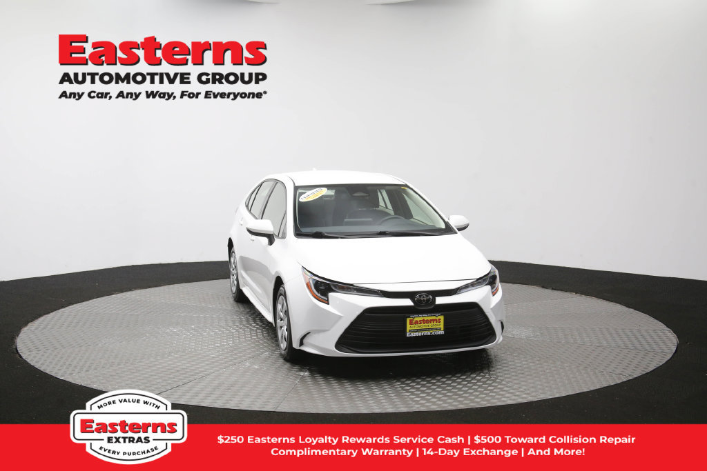 Used 2023 Toyota Corolla LE FWD image 50