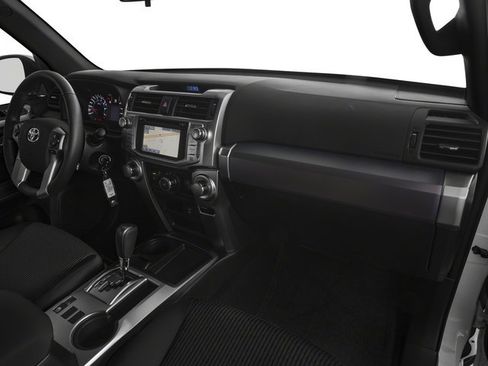 Used 2018 Toyota 4Runner SR5 Premium AWD/4WD image 10