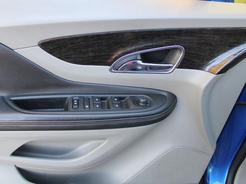 Used 2015 Buick Encore Convenience FWD image 7