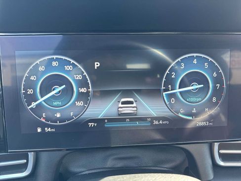 Used 2023 Hyundai Elantra SEL w/ Convenience Package FWD image 32
