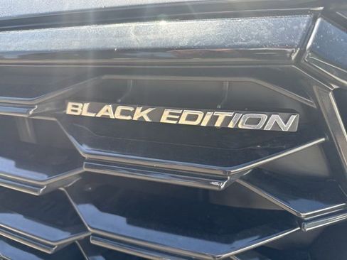 Used 2025 Honda Pilot Black Edition image 3