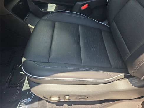Used 2025 Buick Enclave Sport Touring w/ Power Package FWD image 23