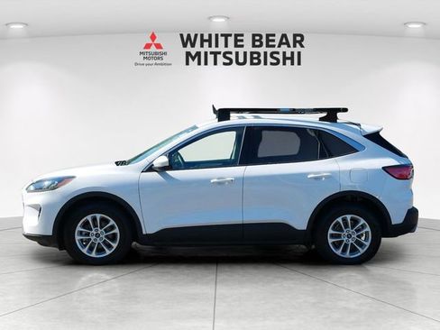 Used 2020 Ford Escape SE FWD image 3