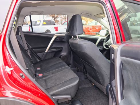 Used 2014 Toyota RAV4 LE image 24