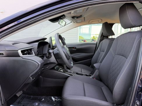 Used 2024 Toyota Corolla LE w/ LE Convenience Package image 17